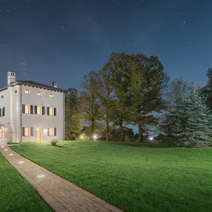 Farm stay Monteborre Italy