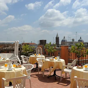 **** Otel Torino İtalya