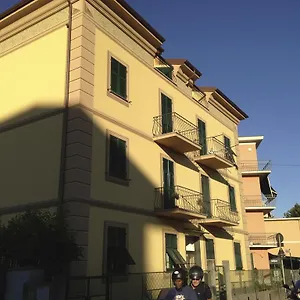  Apartment La Casa Di Aaron Italy