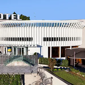 4* Szálloda & Co